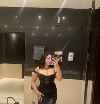 Iras - Transsexual dominatrix in Dubai