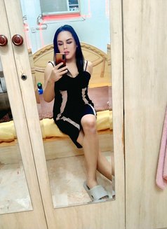 Iren - Transsexual escort in Muscat Photo 8 of 8