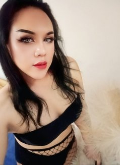 Iren - masseuse in Muscat Photo 10 of 10