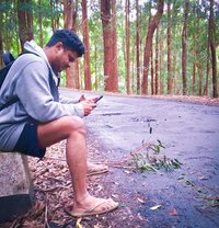 Irfaan - Male escort in Colombo