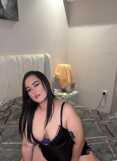 Irin - escort in Riyadh Photo 1 of 5