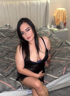 Irin - escort in Riyadh Photo 2 of 5