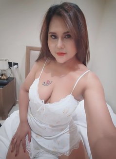 Irin1717 - escort in Khobar Photo 1 of 5