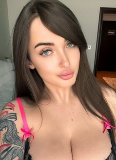 Irina From Russia - puta in Riyadh Photo 6 of 7