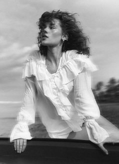 Irina - escort in Manila Photo 6 of 6