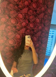 Irina Slovak - puta in Hong Kong Photo 14 of 18