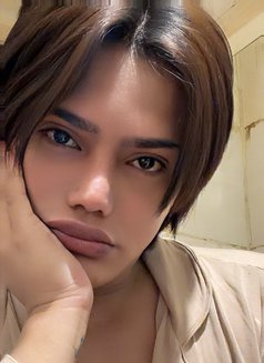 Iris - Transsexual escort in Riyadh Photo 10 of 10