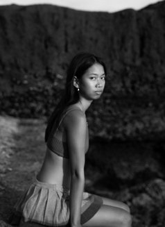 Iris - escort in Bali Photo 1 of 11