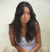 Iris - puta in Hong Kong