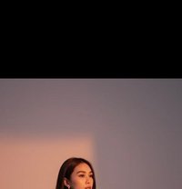 Iris - escort in Bali