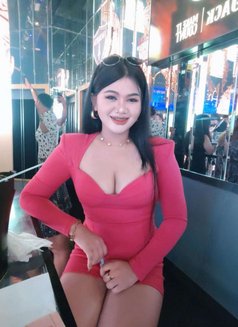 Irish - escort in Doha Photo 8 of 8