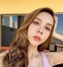 Iris - escort in Bangkok Photo 1 of 10