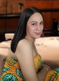 Irma Valencia - Transsexual escort in Manila Photo 6 of 10
