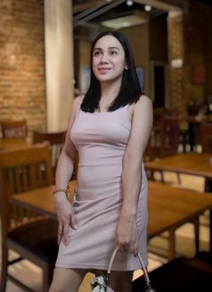 Irma Valencia - Transsexual escort in Manila Photo 8 of 10