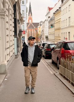 IronSteed - Male escort in Makati City Photo 6 of 30