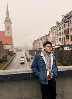 IronSteed - Male escort in Makati City Photo 27 of 30