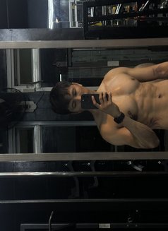 Ironvin - Male escort in Angeles City Photo 5 of 5