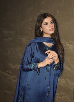 Aroojbutt - escort agency in Şalālah Photo 5 of 6