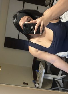 Is Incall Sugarbaby - escort in Manila Photo 1 of 2