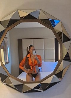 Isa, Latina Colombia! - escort in Hong Kong Photo 13 of 22