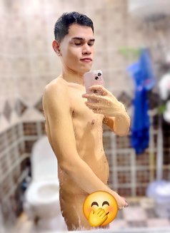 Isa Relax and Happy - Acompañantes masculino in Riyadh Photo 7 of 9