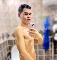 Isa Relax and Happy - Male escort in Riyadh Photo 7 of 8