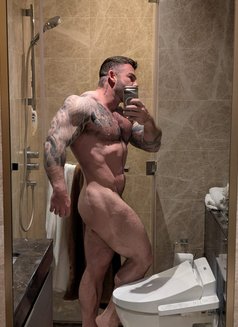 Isaac - Male escort in Bangkok Photo 3 of 4