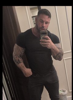 Isaac - Male escort in Bangkok Photo 4 of 4