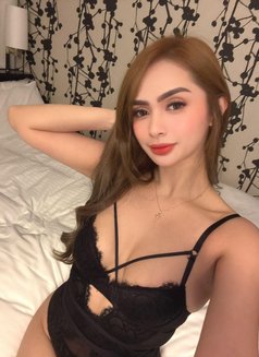 Isabel - escort in Tokyo Photo 5 of 9