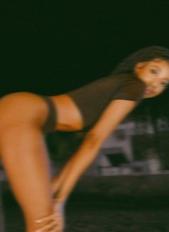 Caira - escort in Abidjan Photo 4 of 4