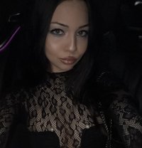 Isabel - escort in Dubai