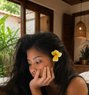 Isabel - escort in Bali Photo 4 of 14