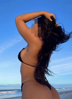 Isabela Dias - masseuse in São Paulo Photo 1 of 2