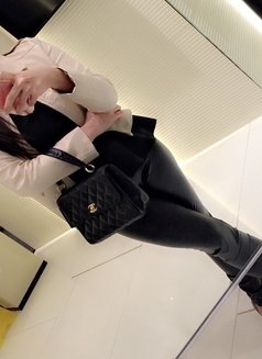 Isabela Lea - escort in Macao Photo 10 of 22