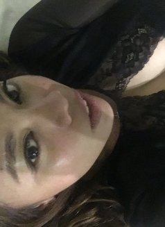 Isabela Lea - escort in Macao Photo 20 of 22