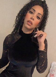 Isabela Martinez - escort in London Photo 8 of 9