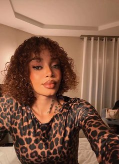 Isabella - escort in Khobar Photo 2 of 2