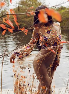 ISABELLA - puta in Athens Photo 10 of 12