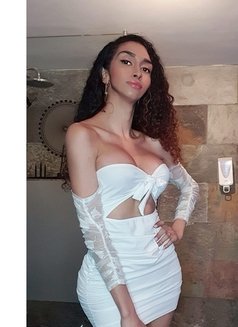 Isabella Colombia - Transsexual escort in Barcelona Photo 11 of 11