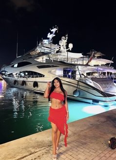 Isabella, chica colombiana - escort in Dubai Photo 15 of 21