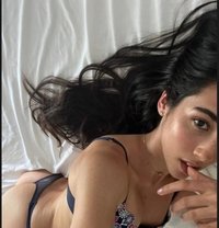 Isabella - escort in Montpellier