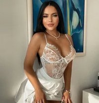 Isabella - escort in Dartford