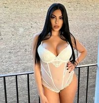Isabella - escort in Dartford
