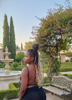 Isabella - escort in Mombasa Photo 2 of 2