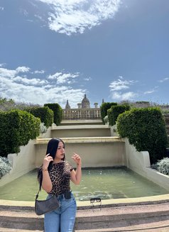ISABELLA PERUANA - Transsexual escort in Barcelona Photo 3 of 8