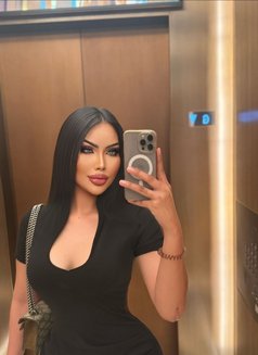 Isabella Seraphina Noire - Transsexual escort in Dubai Photo 4 of 11