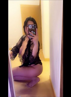 Isabella🇹🇭 sexy boob - puta in Al Manama Photo 9 of 11