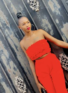 Isabelle - puta in Pattaya Photo 4 of 5