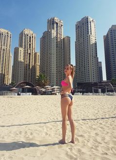 Anita Sweet - puta in Abu Dhabi Photo 1 of 5