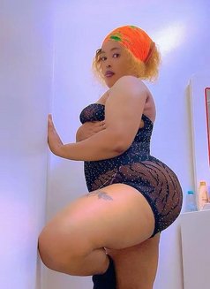 Isaberah - puta in Hofuf Photo 7 of 8